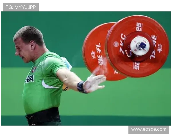 《深入解析举重比赛规则及选手表现标准，助力了解赛事核心》